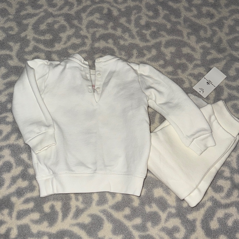 ❤️🤍RL🤍❤️ NWT Baby Girl 18m Fleece Graphic Sweatshirt & Pant Set. Brand new! - Picture 5 of 5